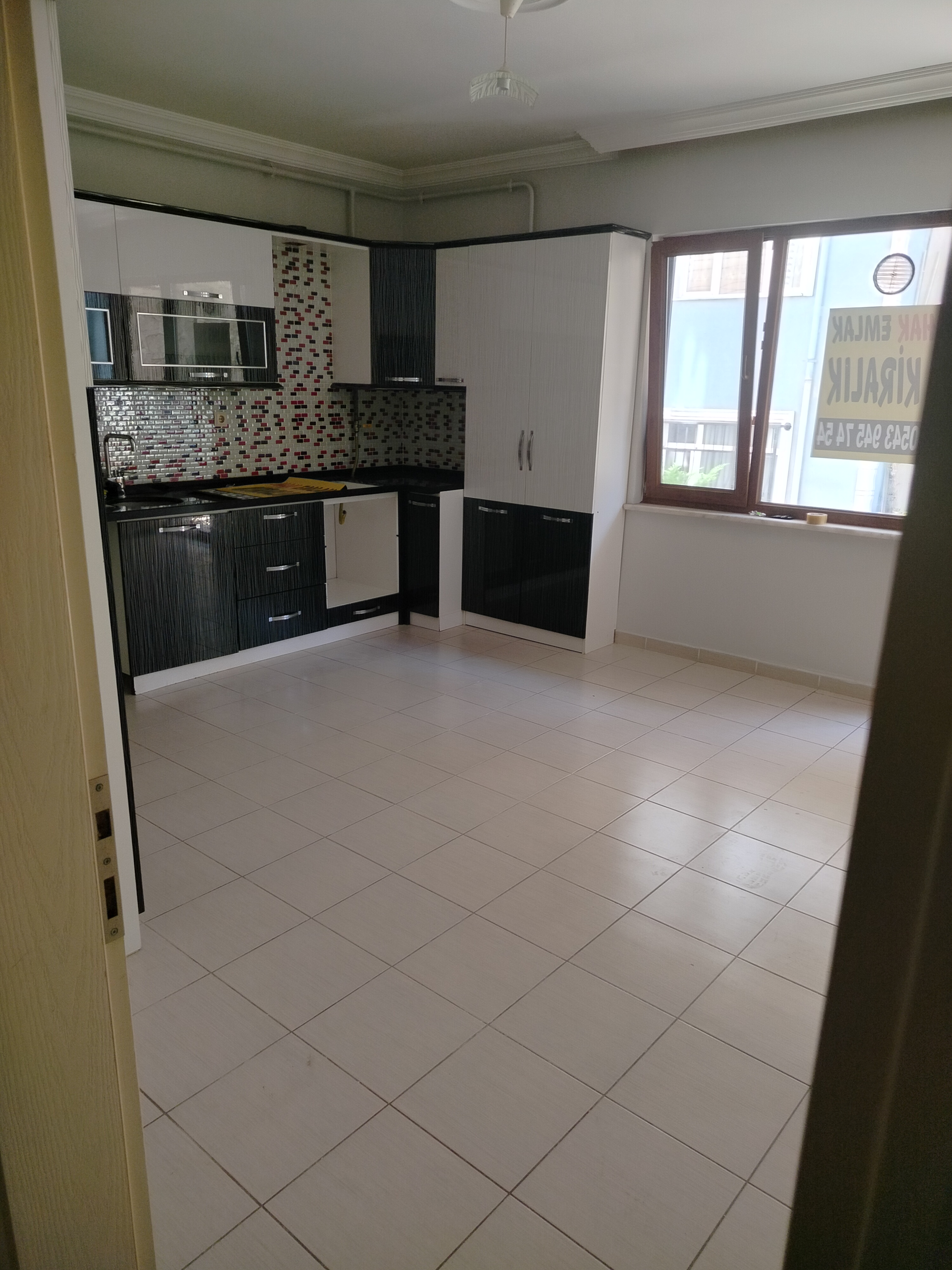 KİRMANLI CAMİ YAKİNİNDA KİRALİK 3+1 - Hak Emlak Kdz.Ereğli